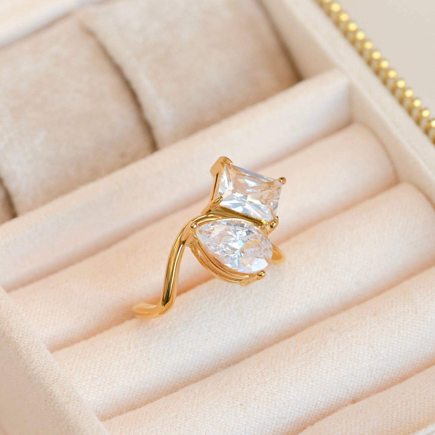 Toi et Moi Ring